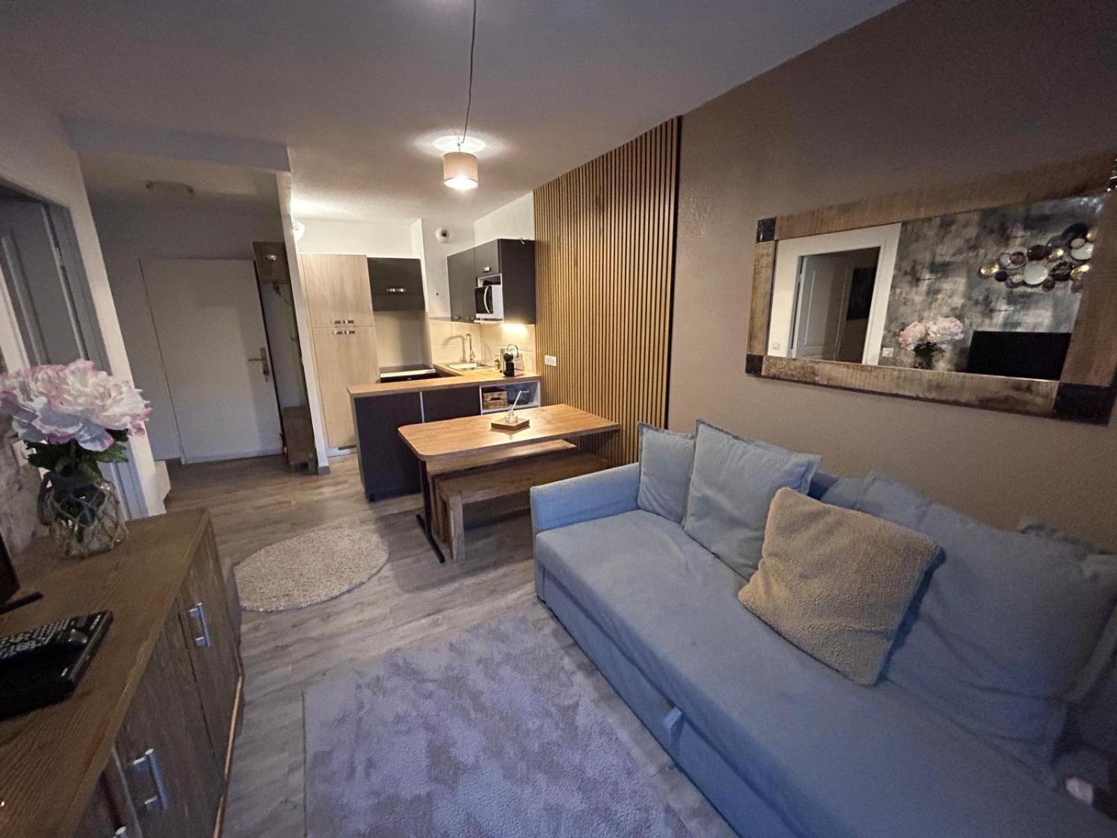 Superbe Appartement Avec Piscine Et Garage Peone Екстер'єр фото